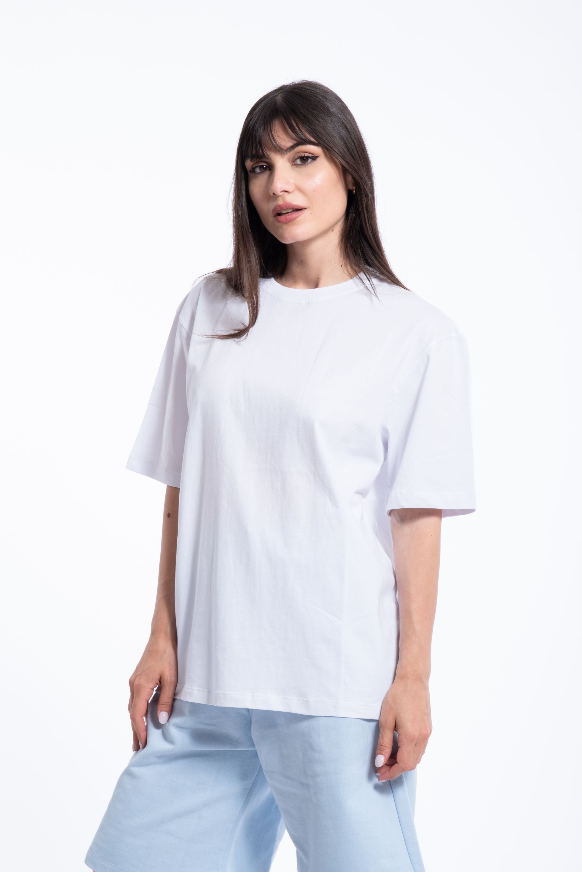 T-SHIRT BUT NOT STUDIO