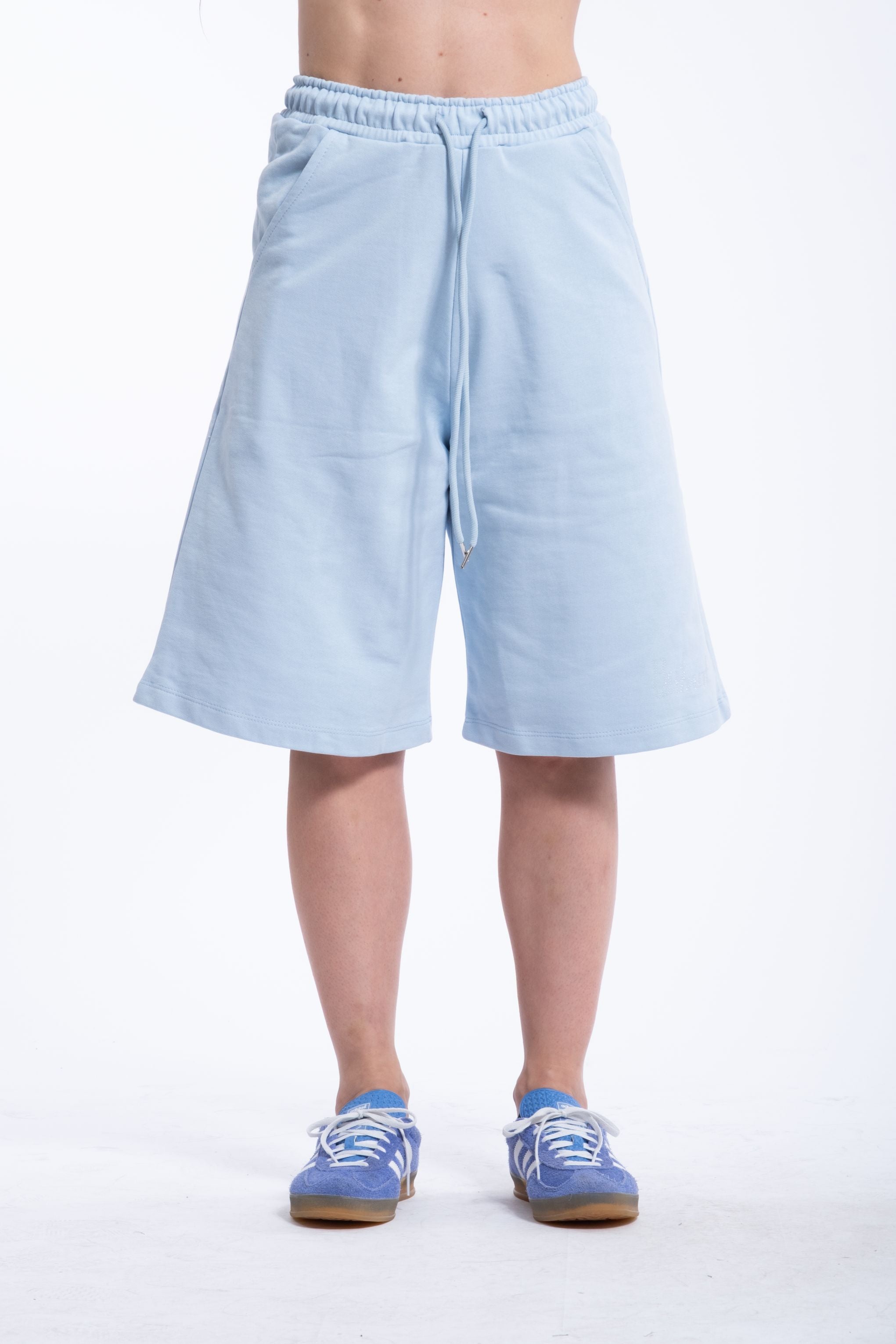 BERMUDA BUT NOT STUDIO