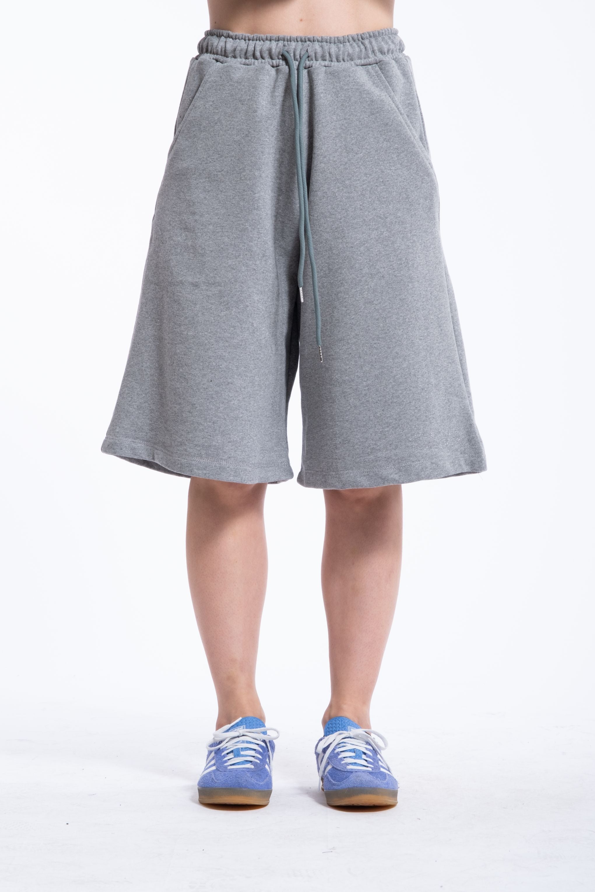 BERMUDA BUT NOT STUDIO