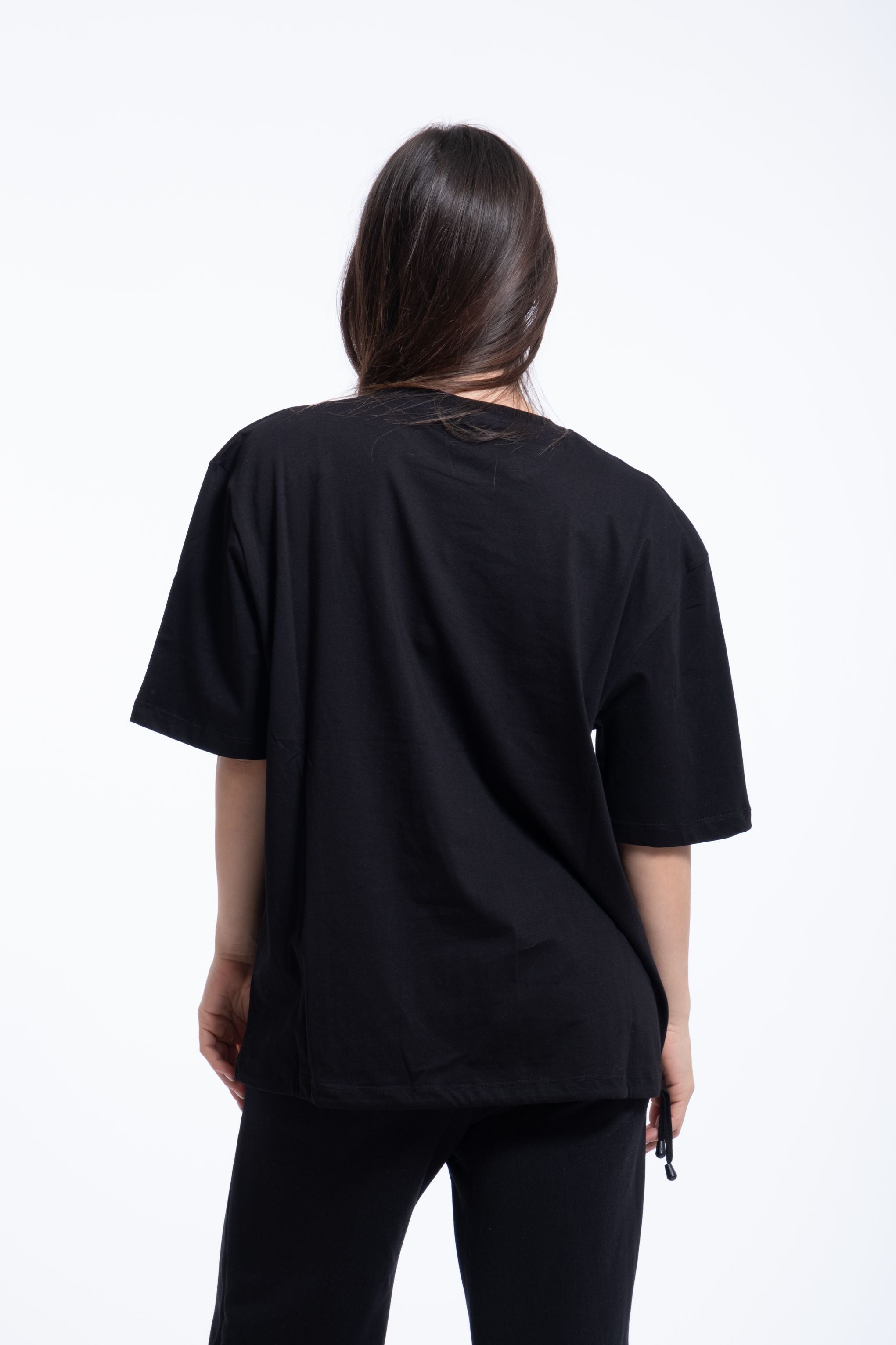 T-SHIRT BUT NOT STUDIO
