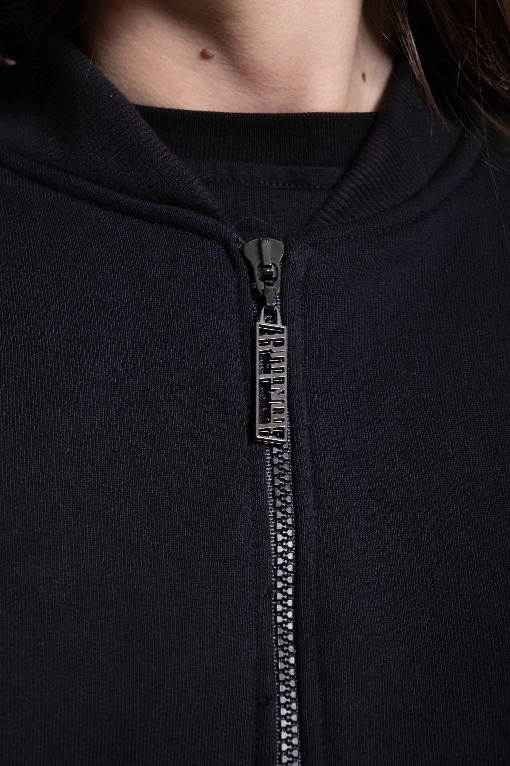 FELPA CON ZIP BUT NOT STUDIO